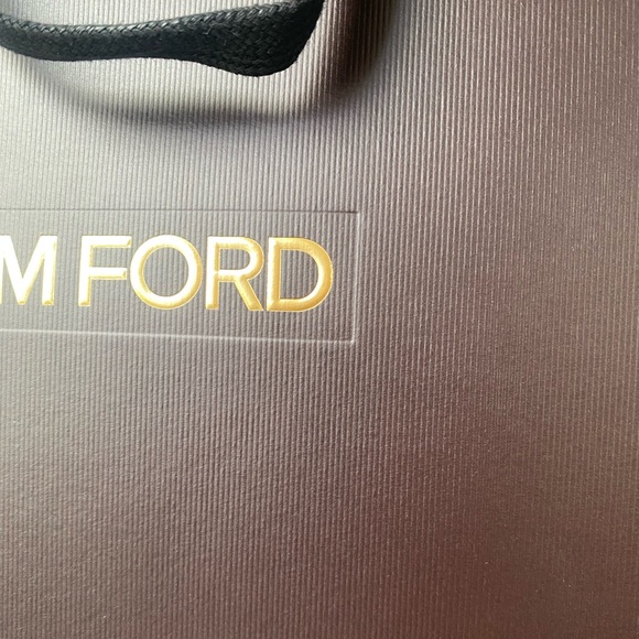 Tom Ford Medium Shopping Paper Bag - Picture 2 of 6